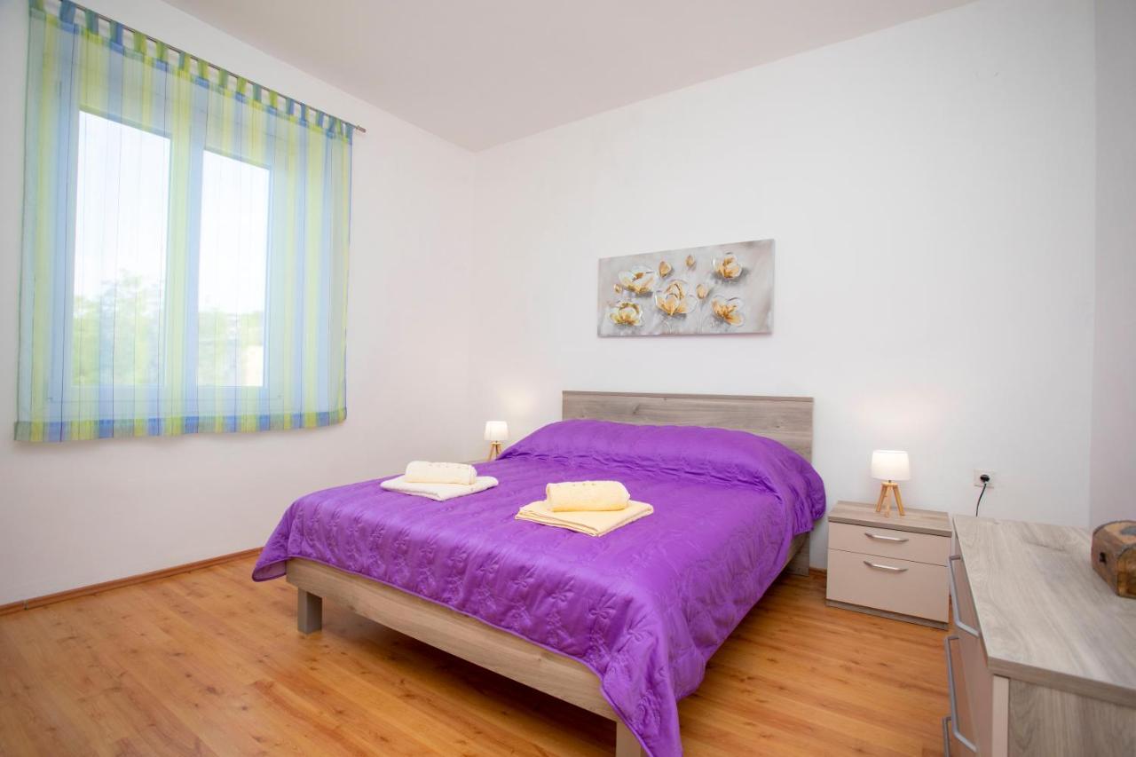 Apartman Lidija Koromacno Bagian luar foto