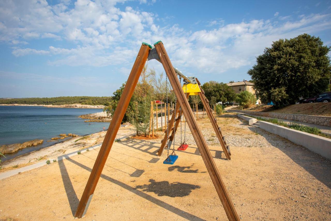 Apartman Lidija Koromacno Bagian luar foto