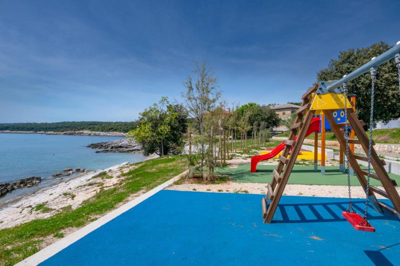 Apartman Lidija Koromacno Bagian luar foto