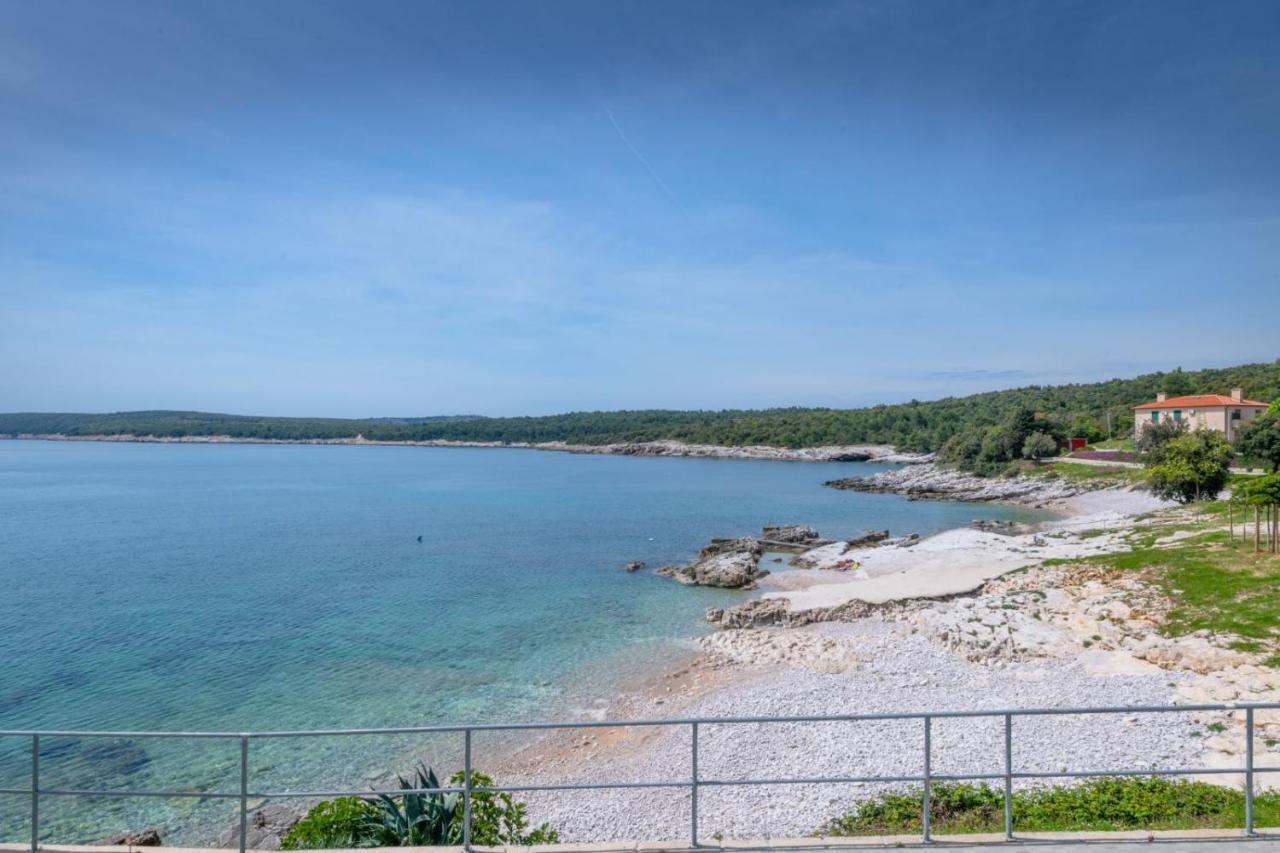 Apartman Lidija Koromacno Bagian luar foto